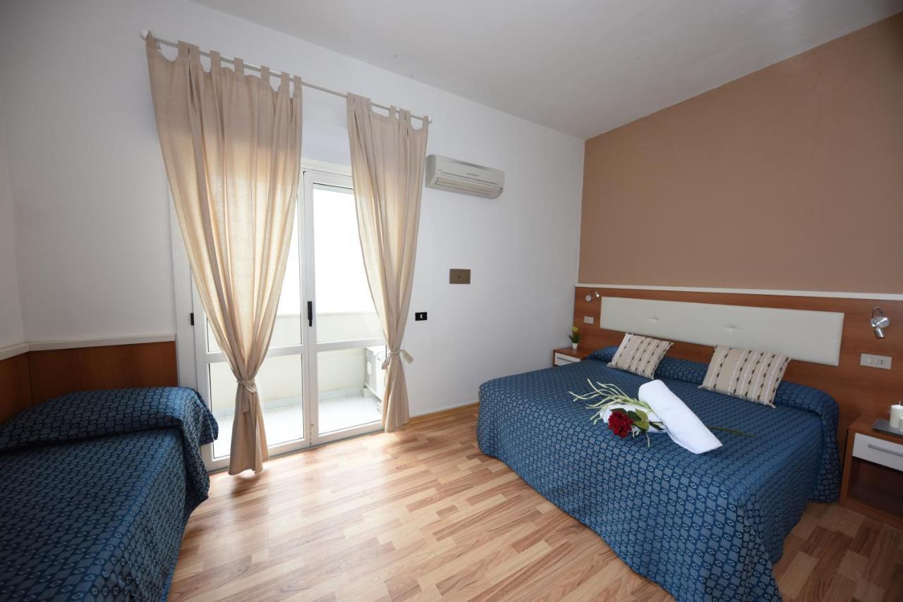 Miramare Inn Hotel Marotta Exteriér fotografie